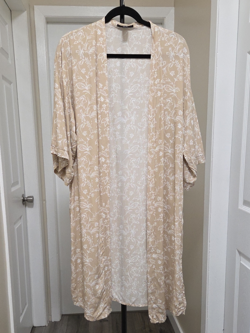 Beige Floral Kimono Cardigan Cover Up 100% Rayon Boho Duster Lightweight - Picture 2 of 8